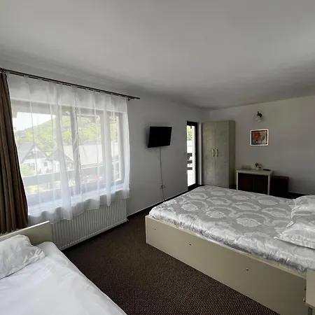 Lodge Ge-lux *
